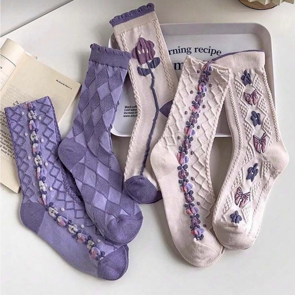 5 Pair of Purple Colored Socks with Floral Design-NWT - Picture 3 of 6